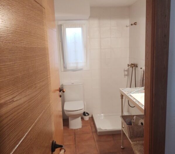 CASA AISLADA EN VENTA. ZIZUR MAYOR