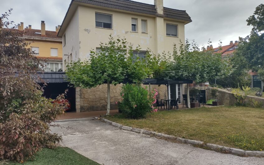 CASA AISLADA EN VENTA. ZIZUR MAYOR