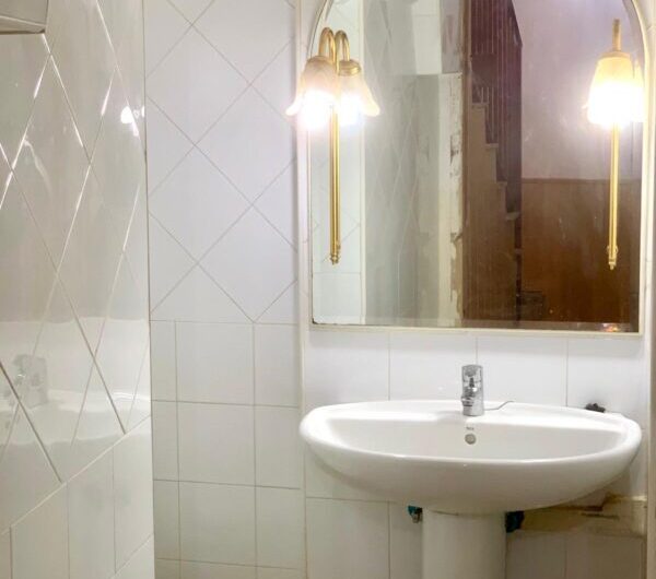 CASA ADOSADA EN VENTA. LODOSA