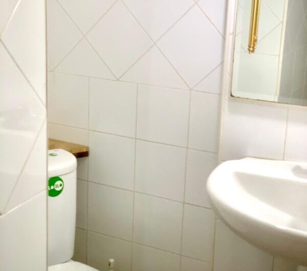 CASA ADOSADA EN VENTA. LODOSA