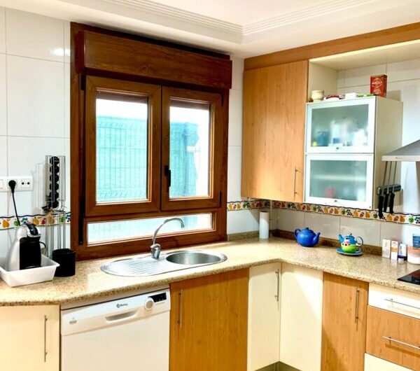 CASA ADOSADA EN VENTA. LODOSA