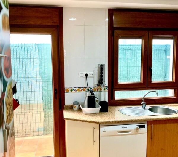 CASA ADOSADA EN VENTA. LODOSA